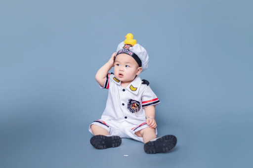 射洪宝宝几个月攒肚子